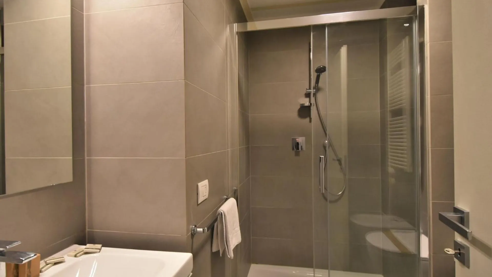 Apartment Gluck Central Station Lofts-1 By Interhome Milan