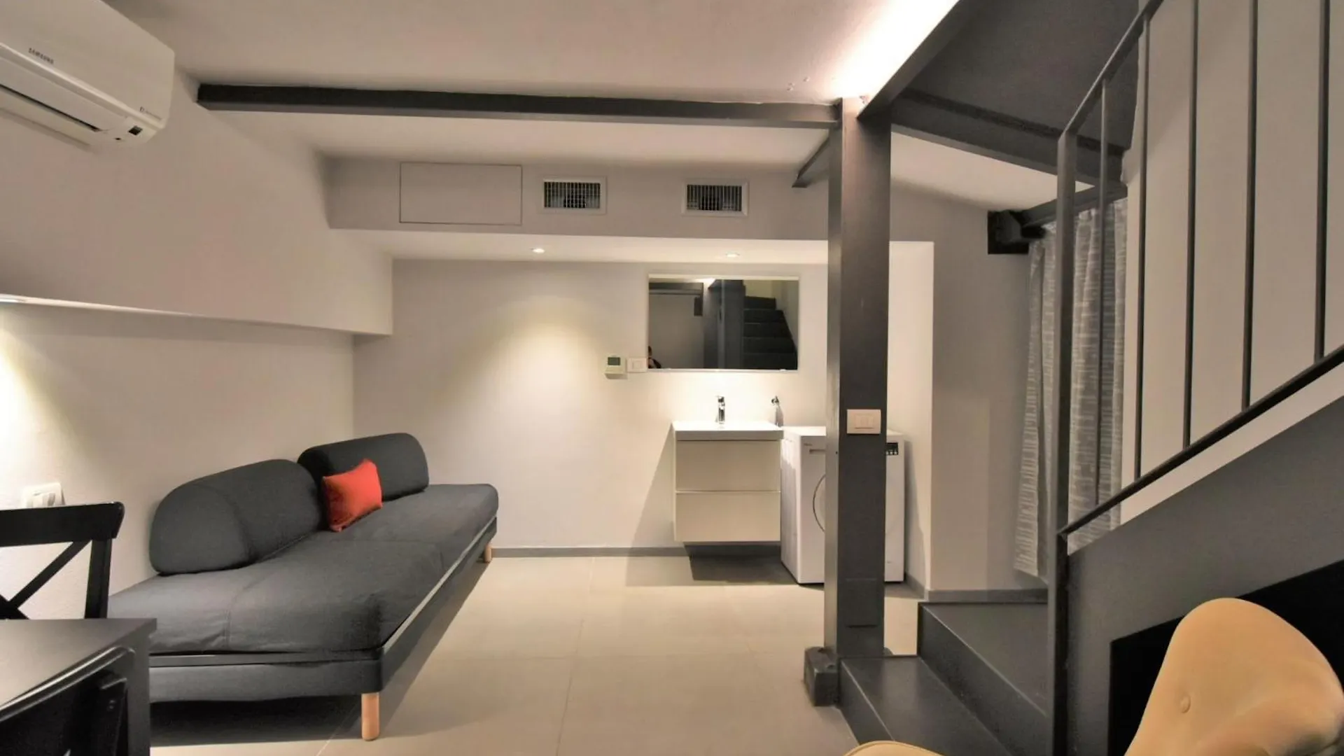 Apartment Gluck Central Station Lofts-1 By Interhome Milan