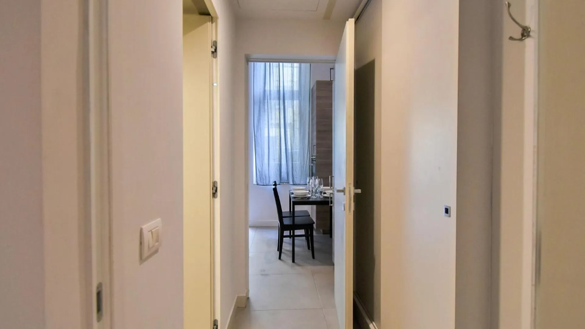 Apartment Gluck Central Station Lofts-1 By Interhome Milan 0*,